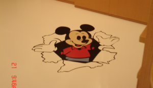 evopiso-revestimento-colorido-mickey