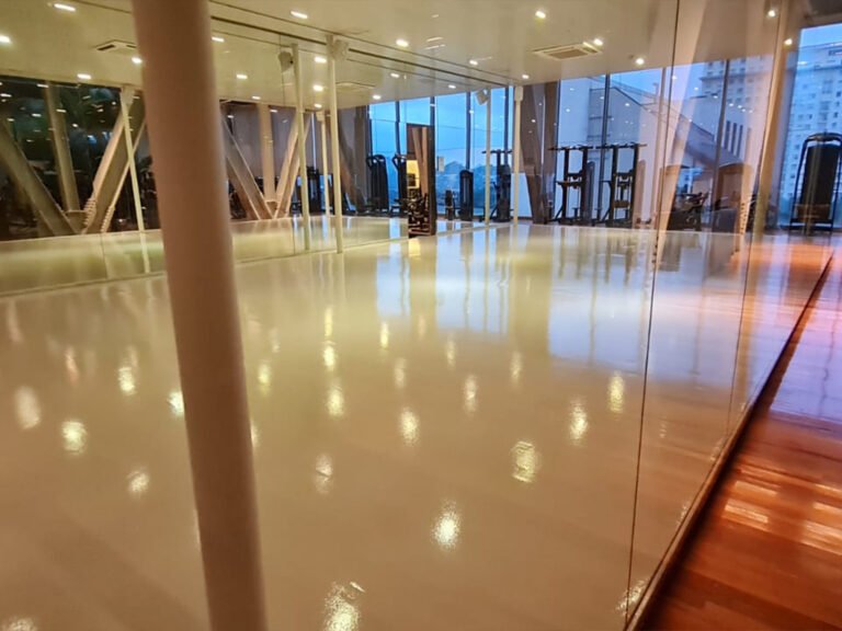 Piso Poliuretano Evopiso Obra em Academia BodyTech Shopping Iguatemi